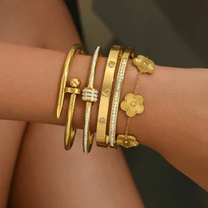 Stainless Steel Four-leaf Clover Fashion Gold Bangles